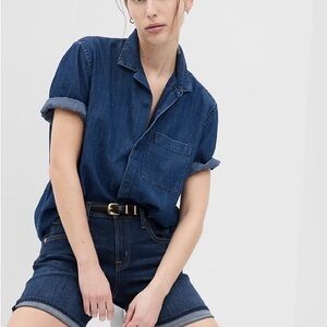 Gap 5” Mid Rise Girlfriend Shorts